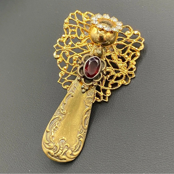 Artisan Heavenly Angel Pin Made of Vintage Spoon and Real Garnet Centre - Picture 7 of 13